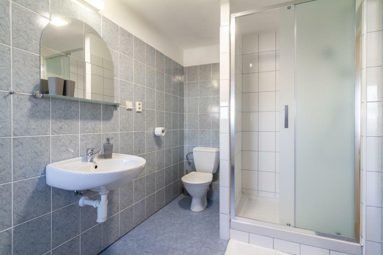 Apartmany U Nemocnice Ческе-Будеёвице Экстерьер фото