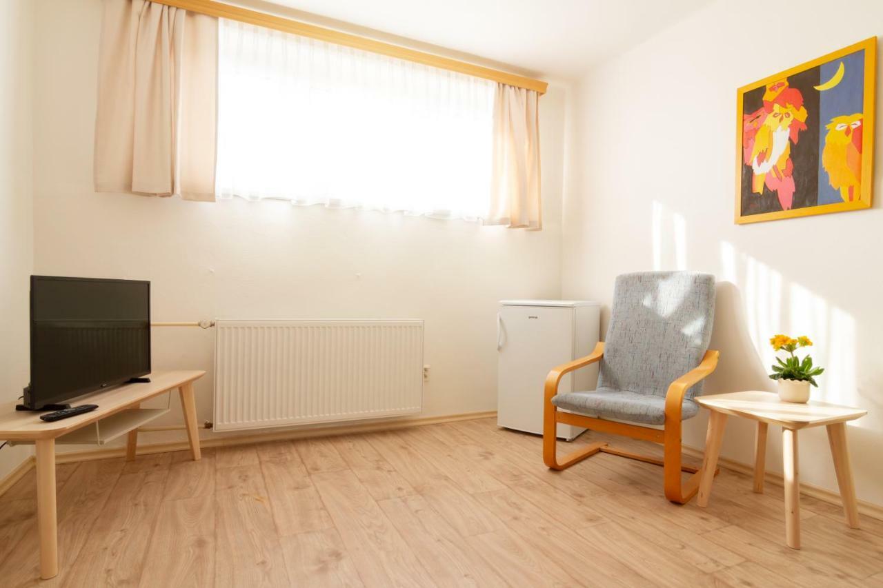 Apartmany U Nemocnice Ческе-Будеёвице Экстерьер фото